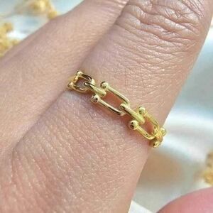 18k Hardware Gold  Elegant Gold Chain Link Ring Size 8 LW Only 💯 Real Gold